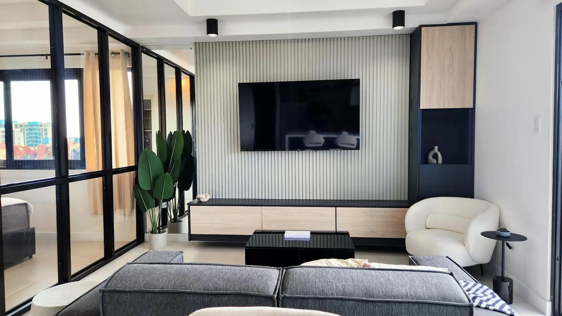 The Executive - Unique Hypermodern Condo كينغستون