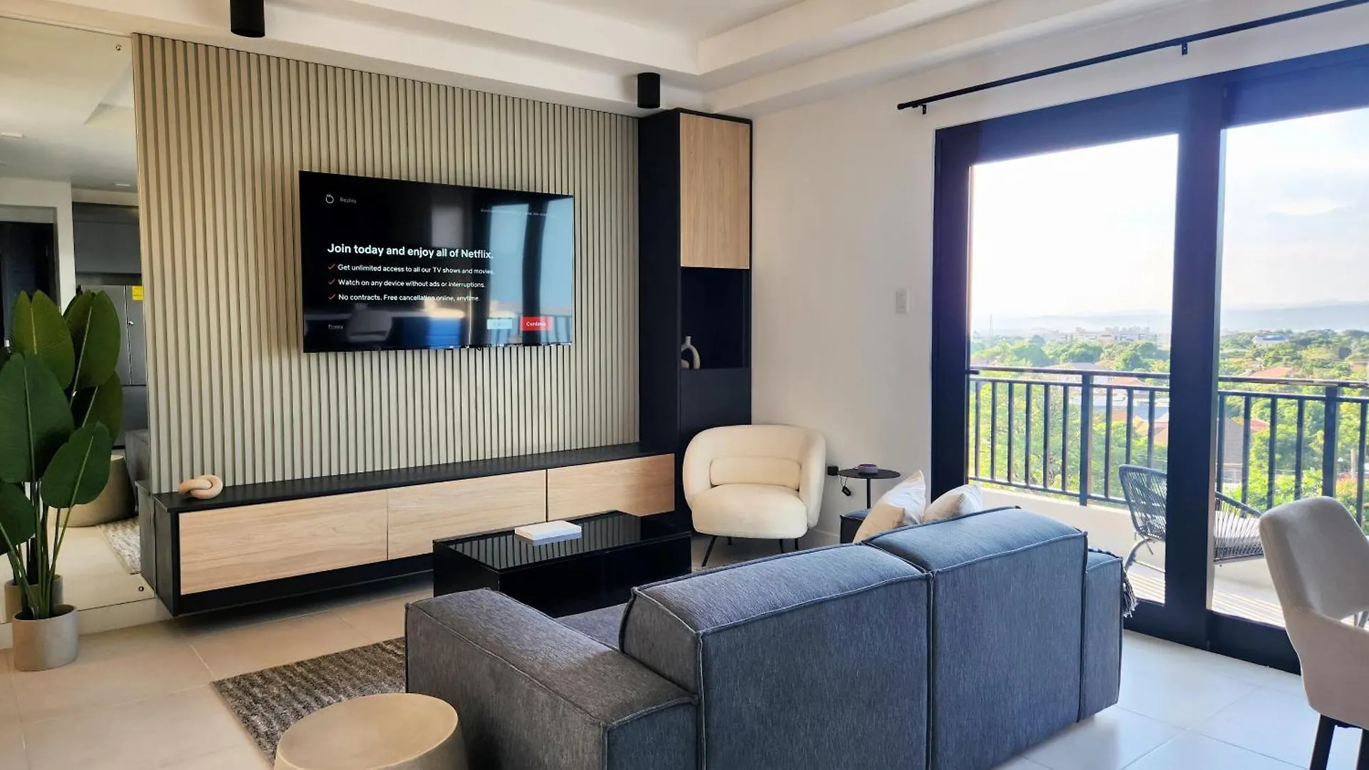 The Executive - Unique Hypermodern Condo كينغستون شقة