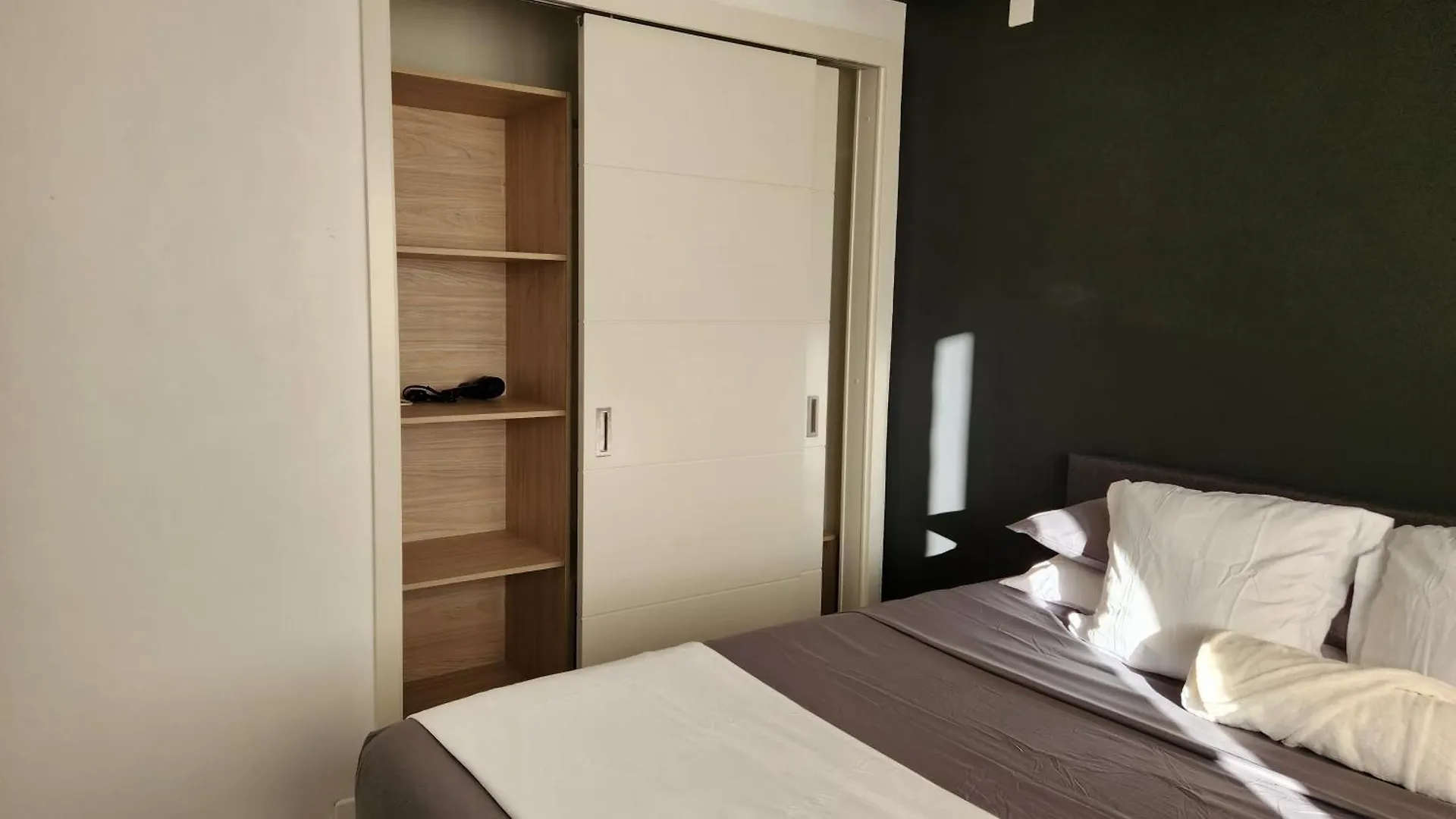 The Executive - Unique Hypermodern Condo كينغستون 0*,